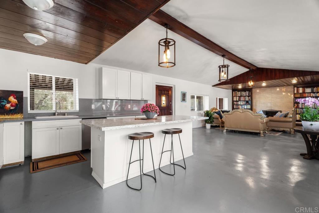 2758 Ribbonwood Property Photo 5
