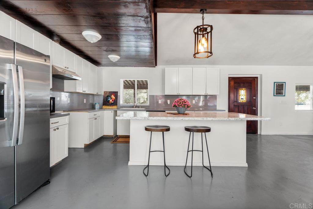 2758 Ribbonwood Property Photo 6