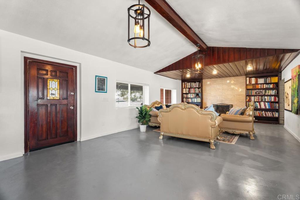 2758 Ribbonwood Property Photo 7
