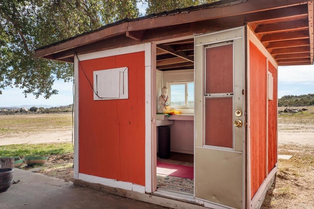 2758 Ribbonwood Property Photo 25