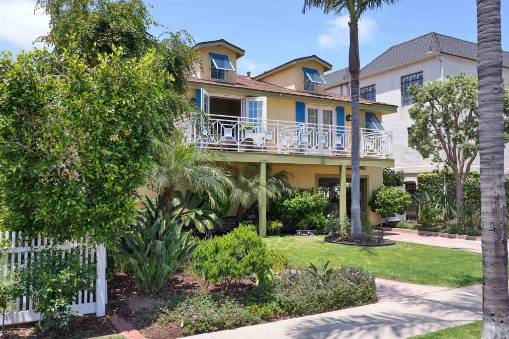 810 D Avenue Property Photo 1