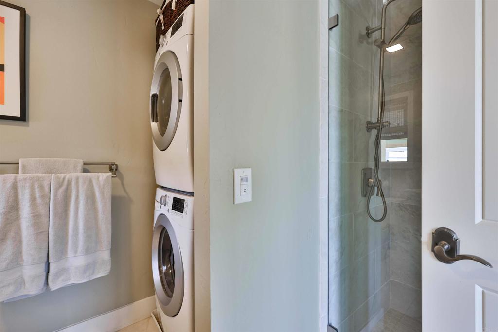 810 D Avenue Property Photo 16