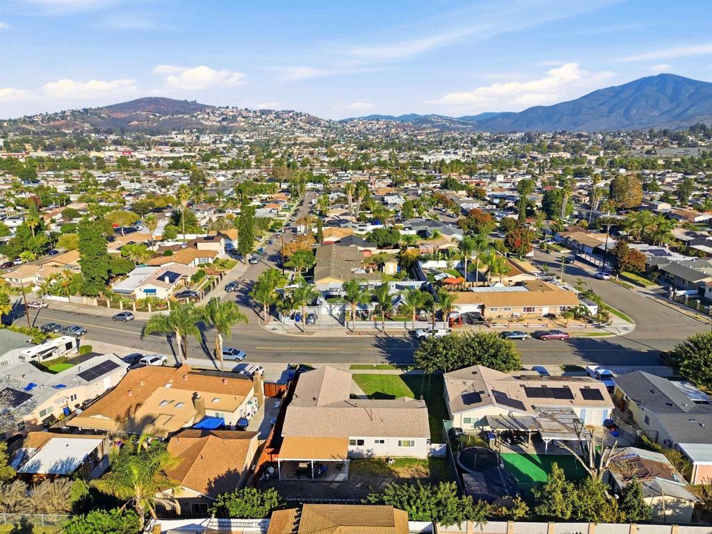 738 Carlsbad Street Property Photo 4