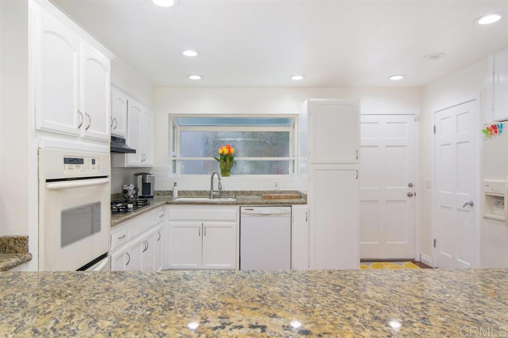942 D Avenue A Property Photo 13