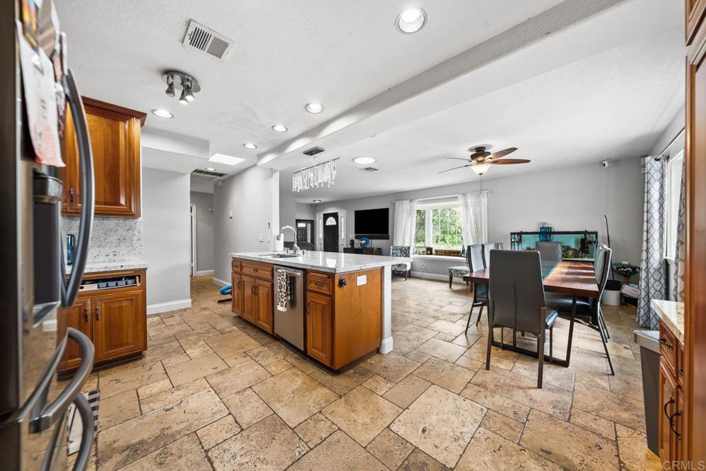 10820 Dutton Drive Property Photo 13