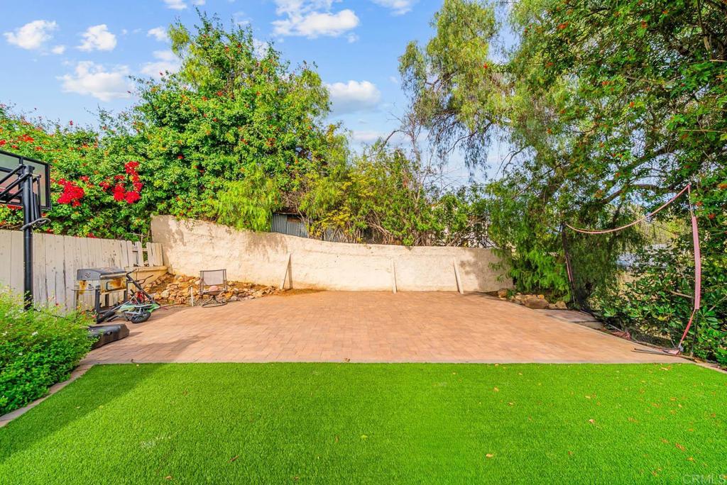 10820 Dutton Drive Property Photo 40