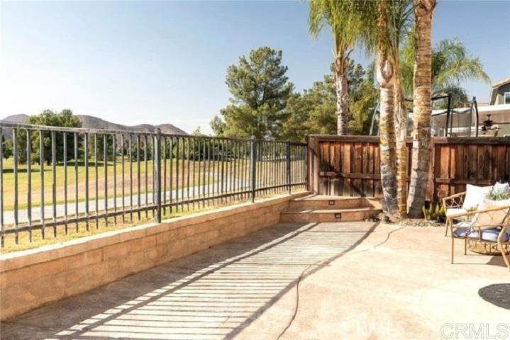 29545 Peacock Mountain Drive Property Photo 3