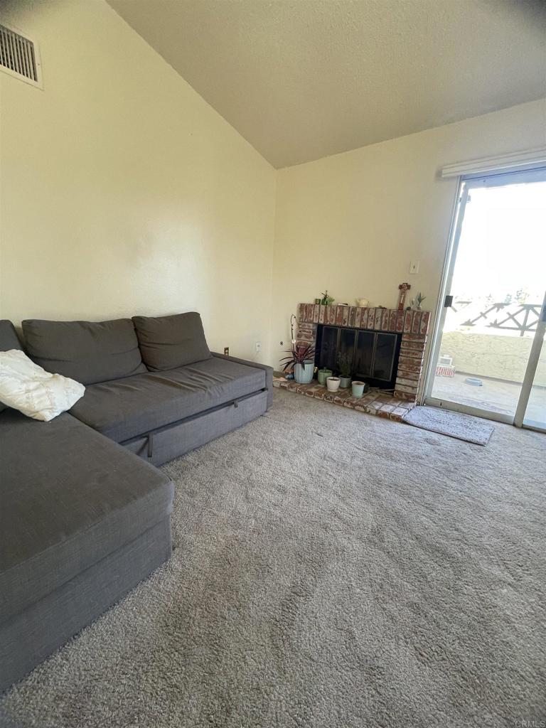 2011 Lakeridge Circle 304 Property Photo 18