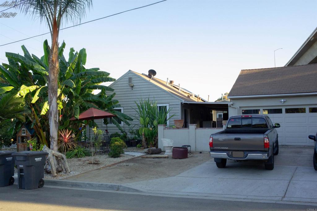 3422 Trophy Property Photo 2