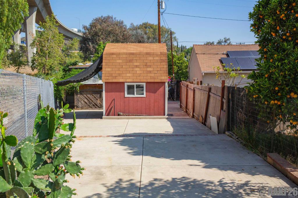 3422 Trophy Property Photo 18