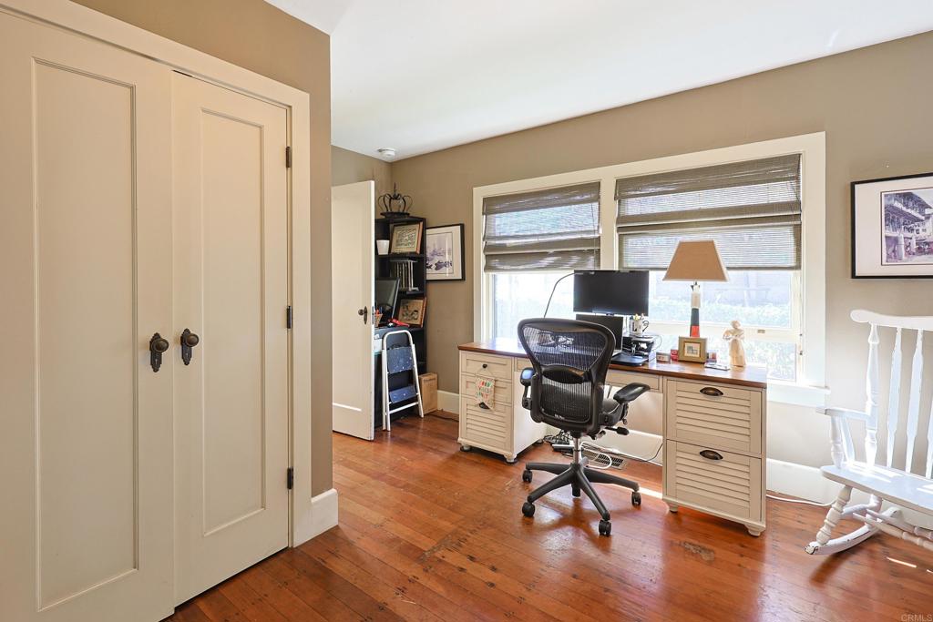 576 E Property Photo 10