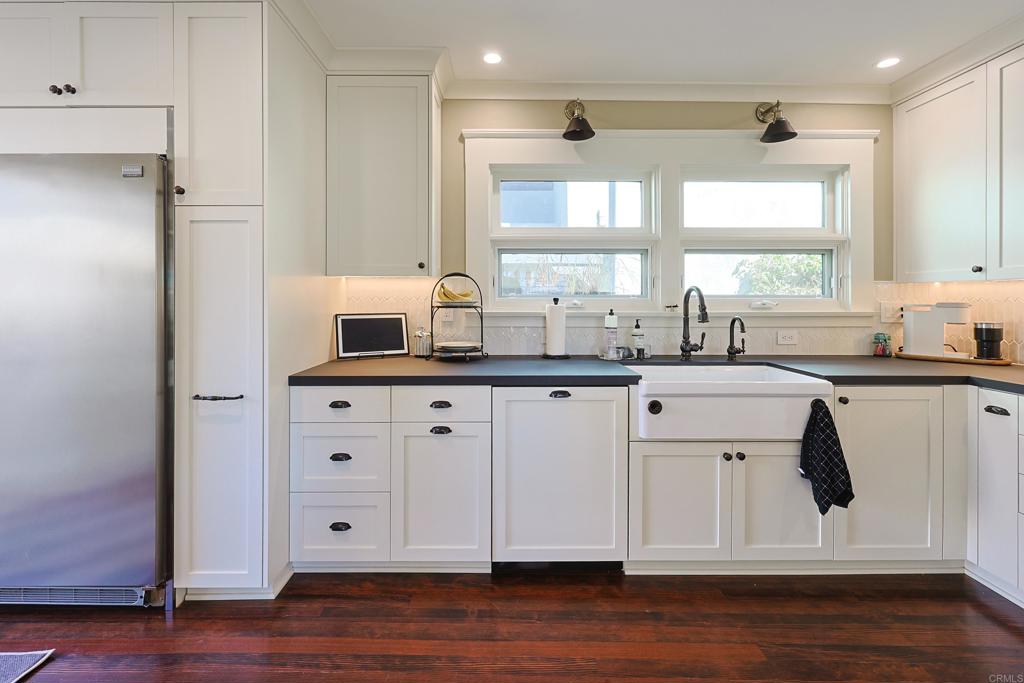 576 E Property Photo 13