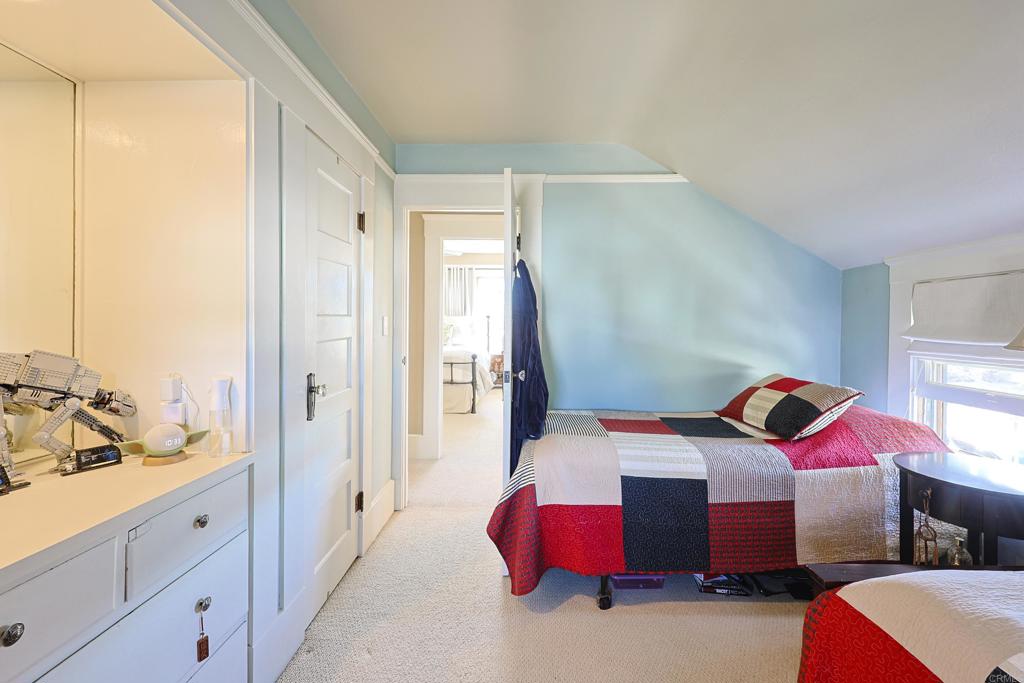 576 E Property Photo 16