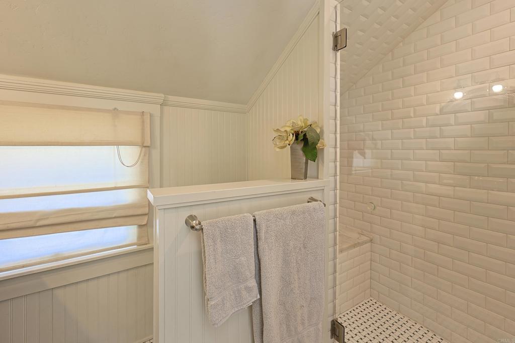 576 E Property Photo 22