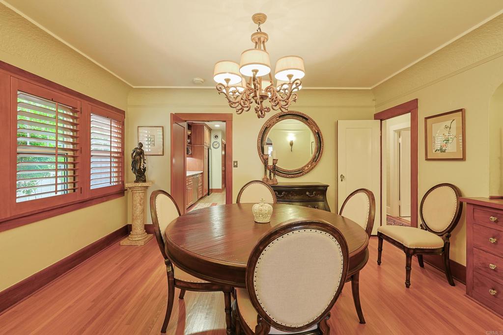 1027 Encino Property Photo 6