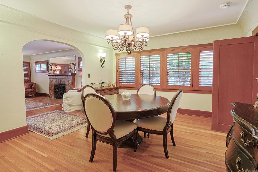 1027 Encino Property Photo 8