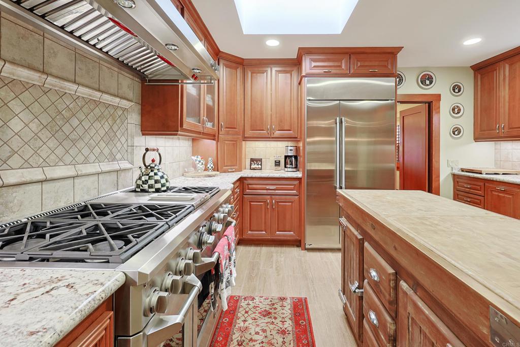 1027 Encino Property Photo 12