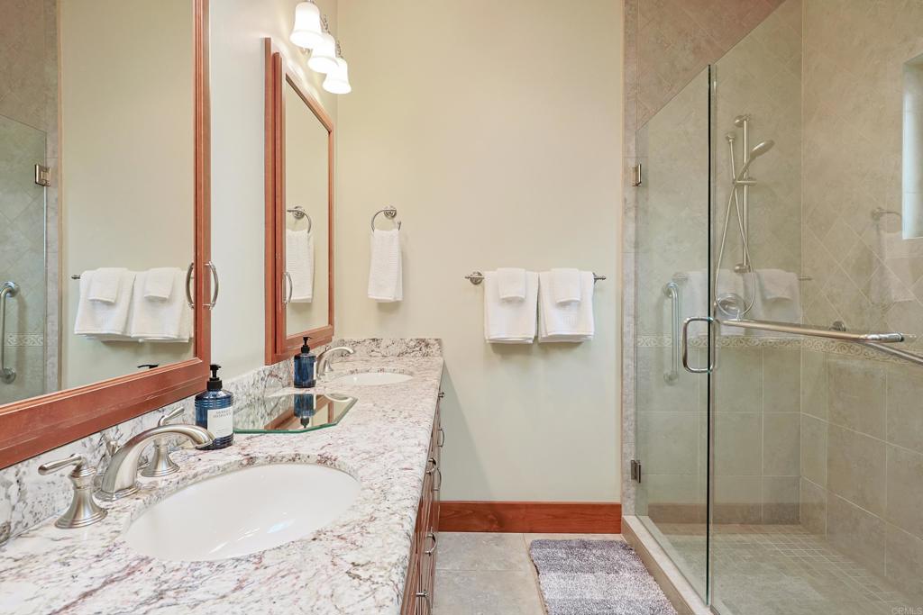1027 Encino Property Photo 28