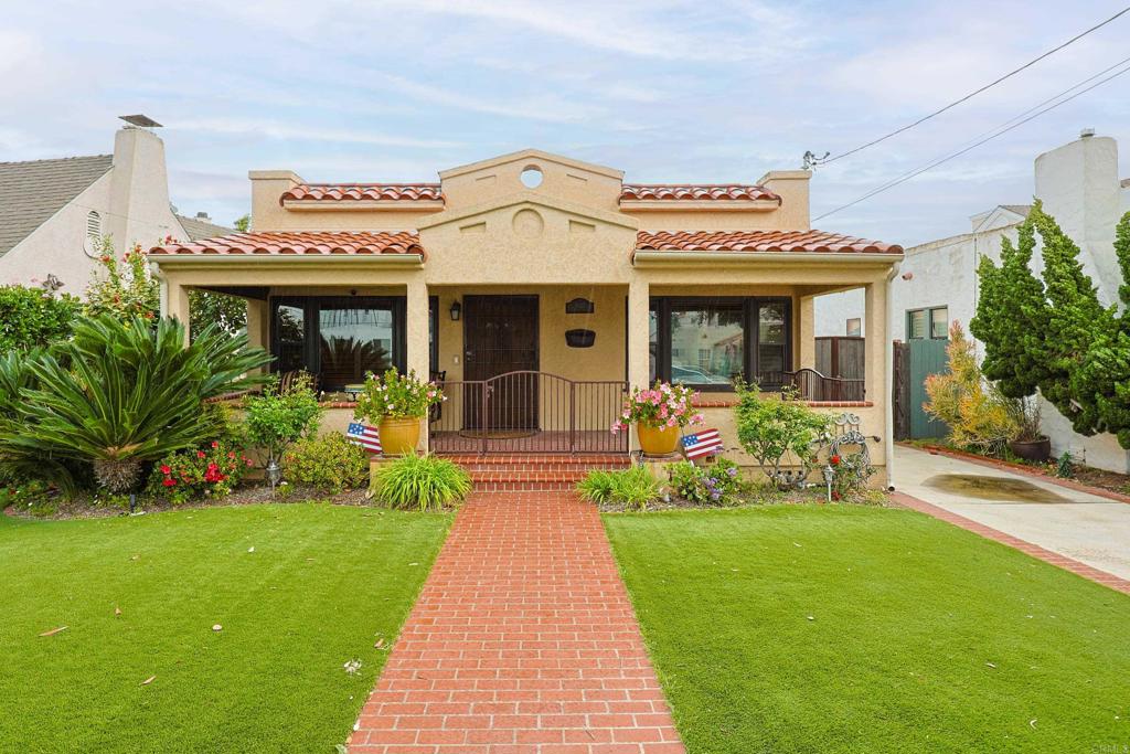 1027 Encino Property Photo 59