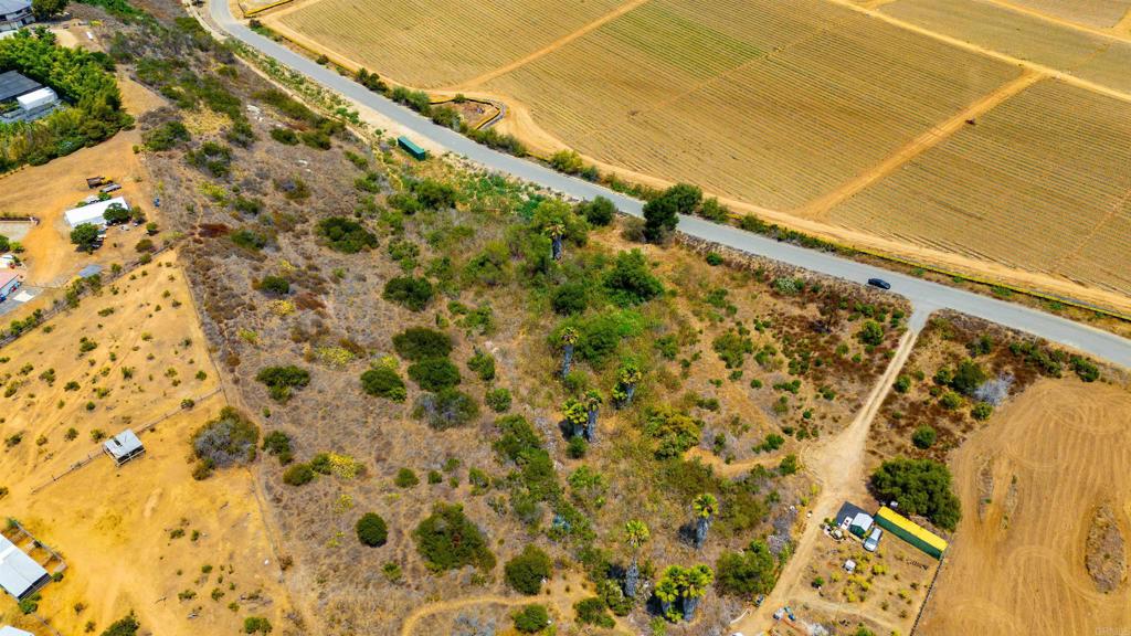 456 Grove View Road Property Photo 9
