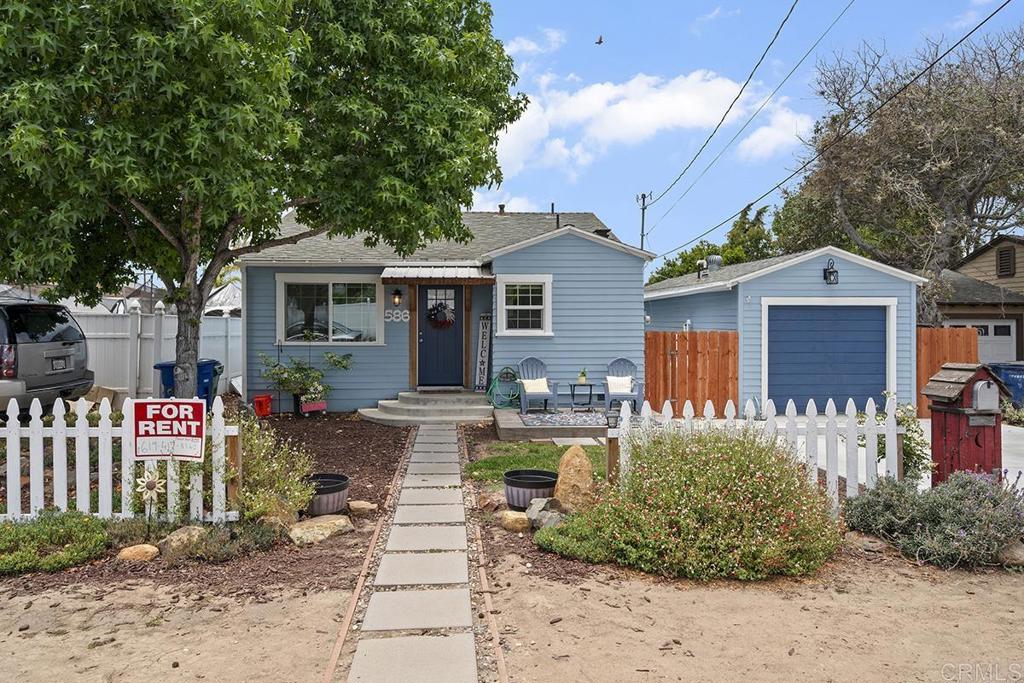 586 Del Mar Property Photo 2