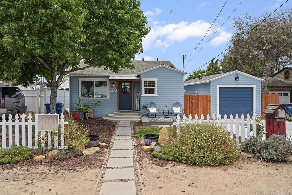 586 Del Mar Property Photo 3