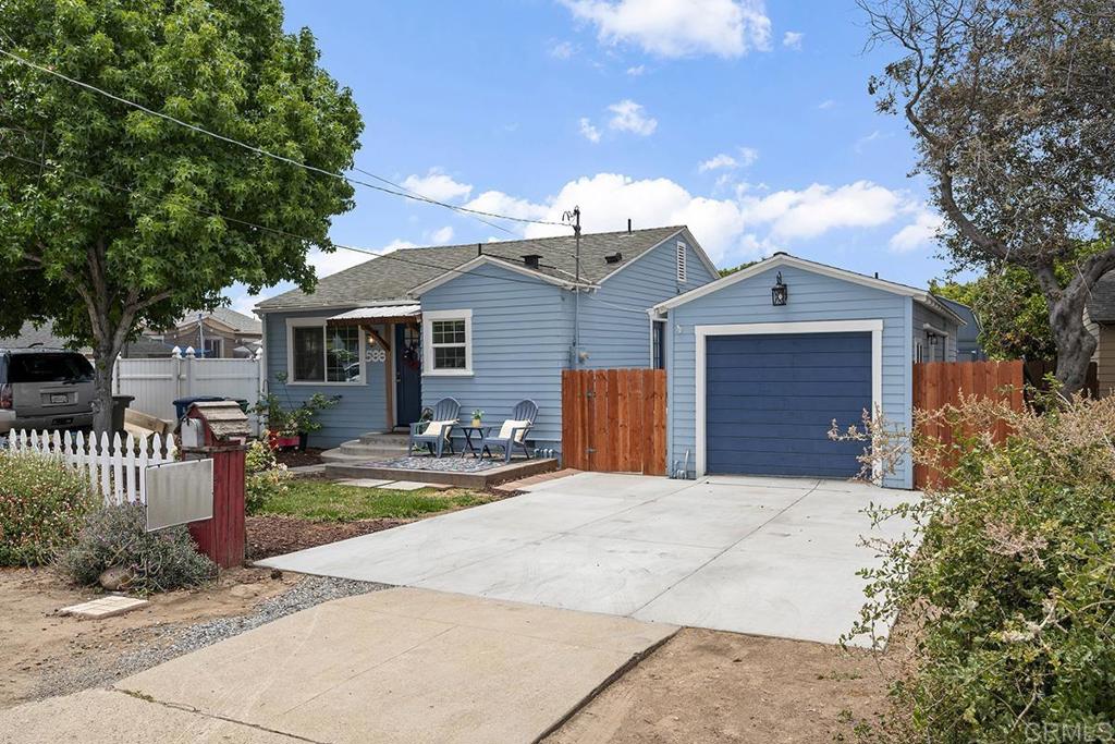586 Del Mar Property Photo 6