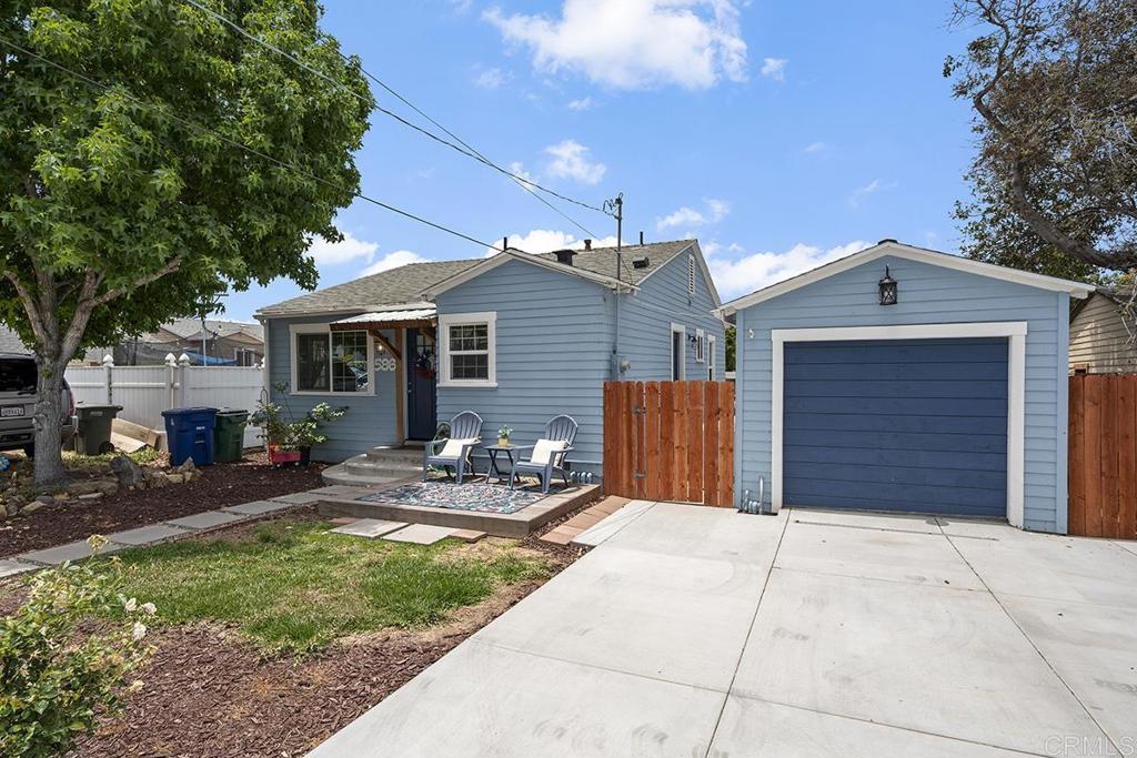 586 Del Mar Property Photo 7
