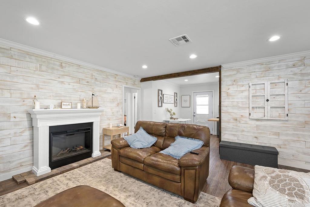 586 Del Mar Property Photo 15