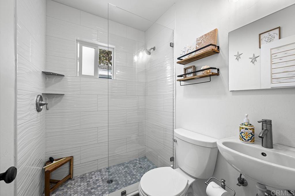 586 Del Mar Property Photo 27