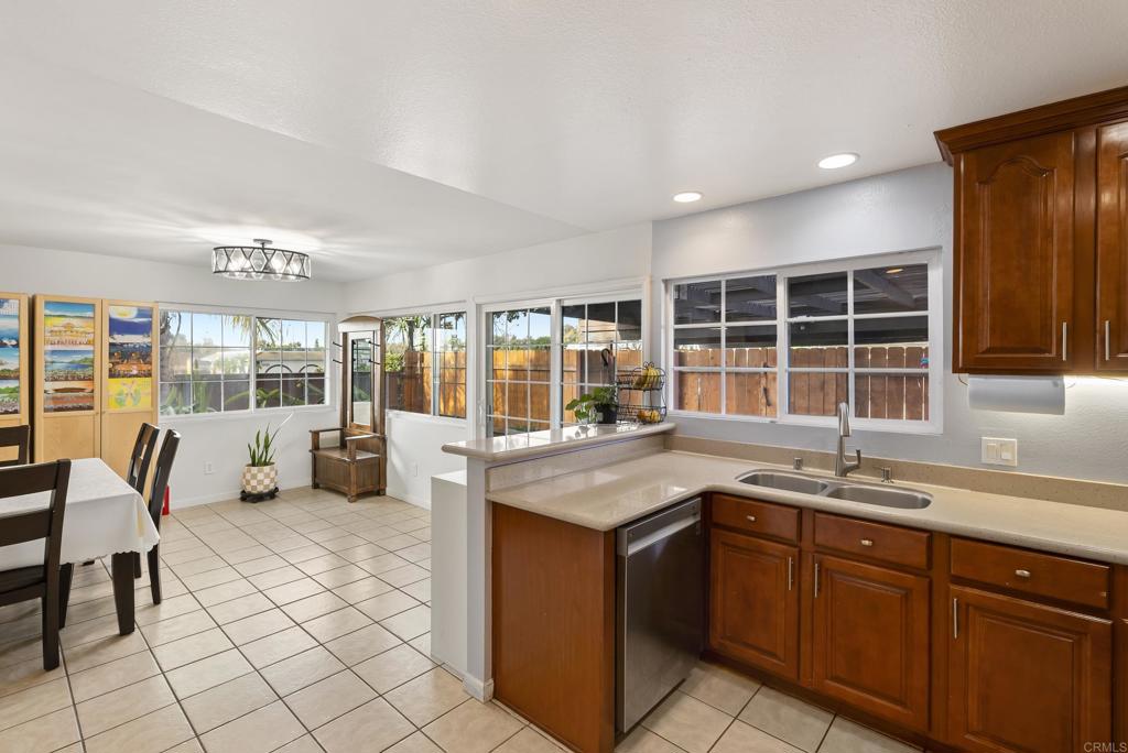 10665 Escobar Drive Property Photo 15