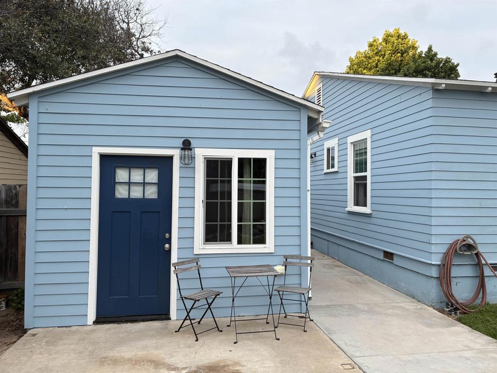 586 Del Mar Ave #b Property Photo 4