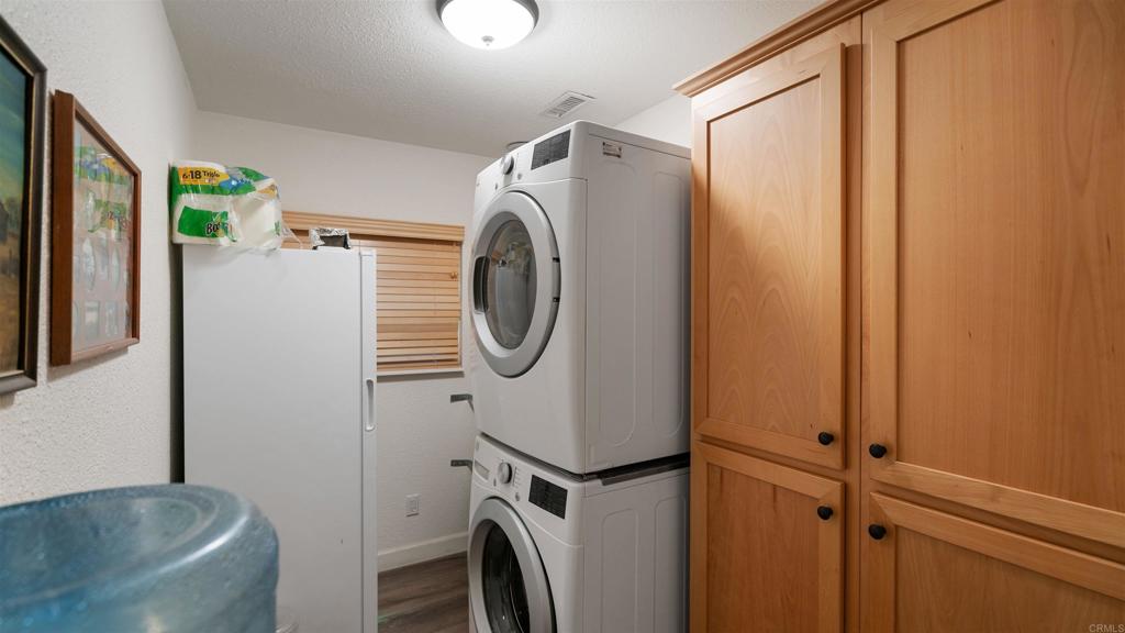 2558 Monty Court Property Photo 33