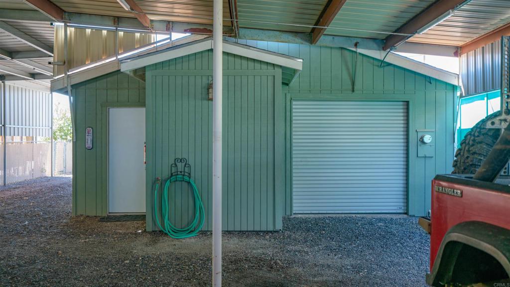 2558 Monty Court Property Photo 38