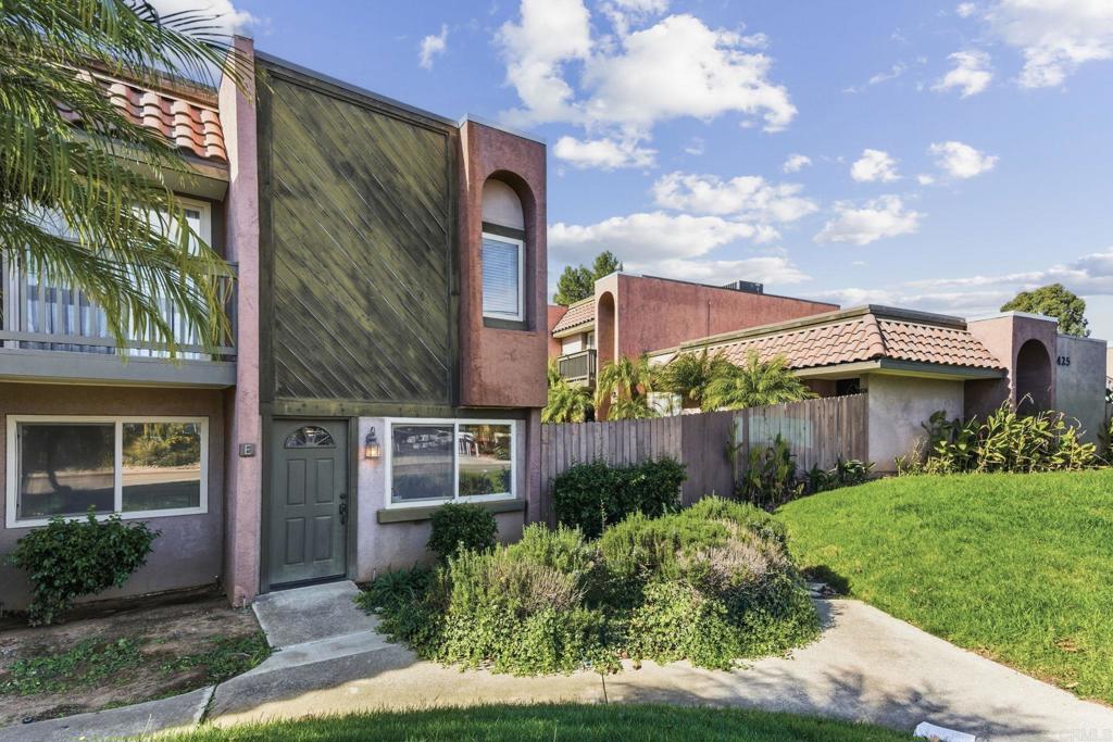 1423 N Broadway E Property Photo 2