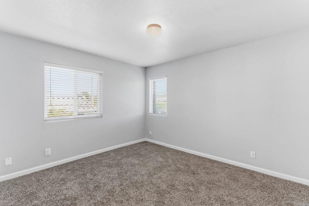 1423 N Broadway E Property Photo 19