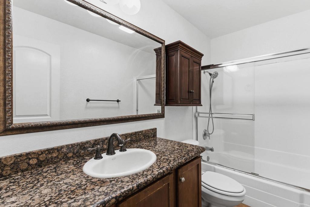 1423 N Broadway E Property Photo 20