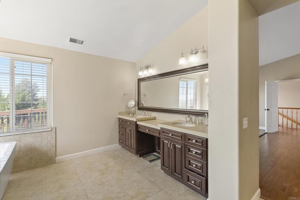 13658 Sage Mountain Lane Property Photo 40
