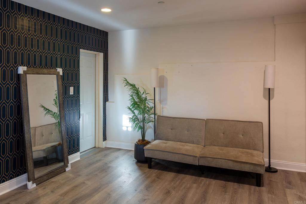 1657 Coronado Avenue Property Photo 2