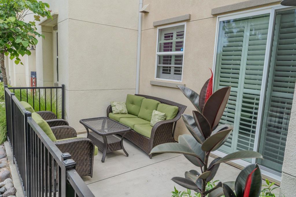 1320 Calle Sandcliff Property Photo 2