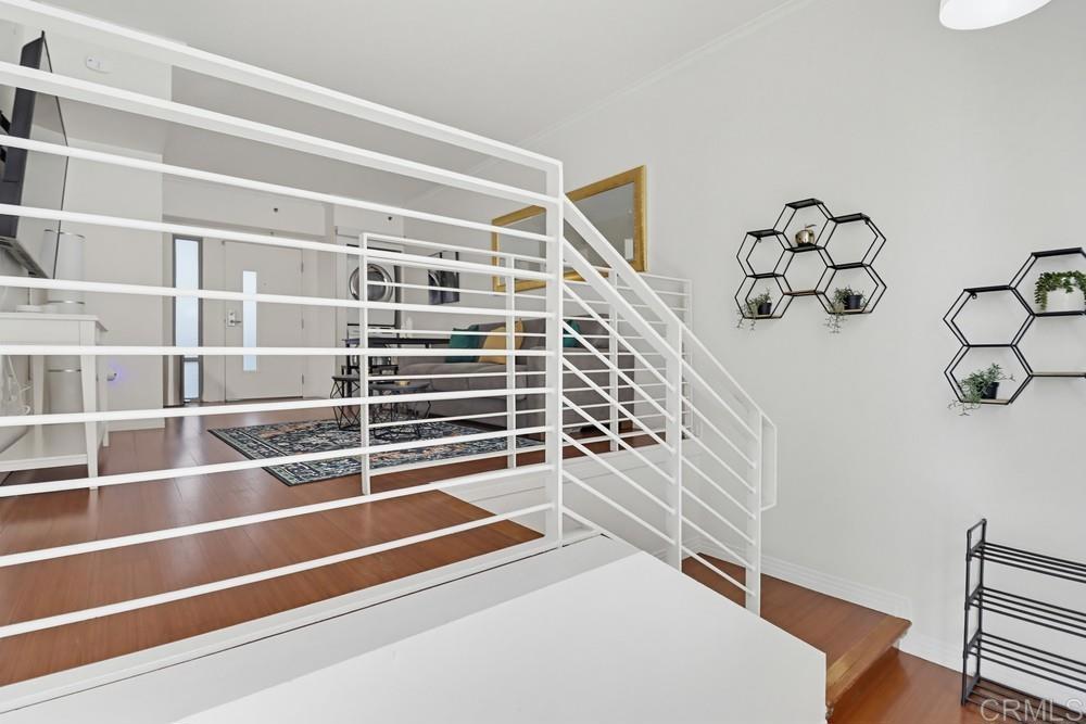 425 W Beech St 226 Property Photo 5