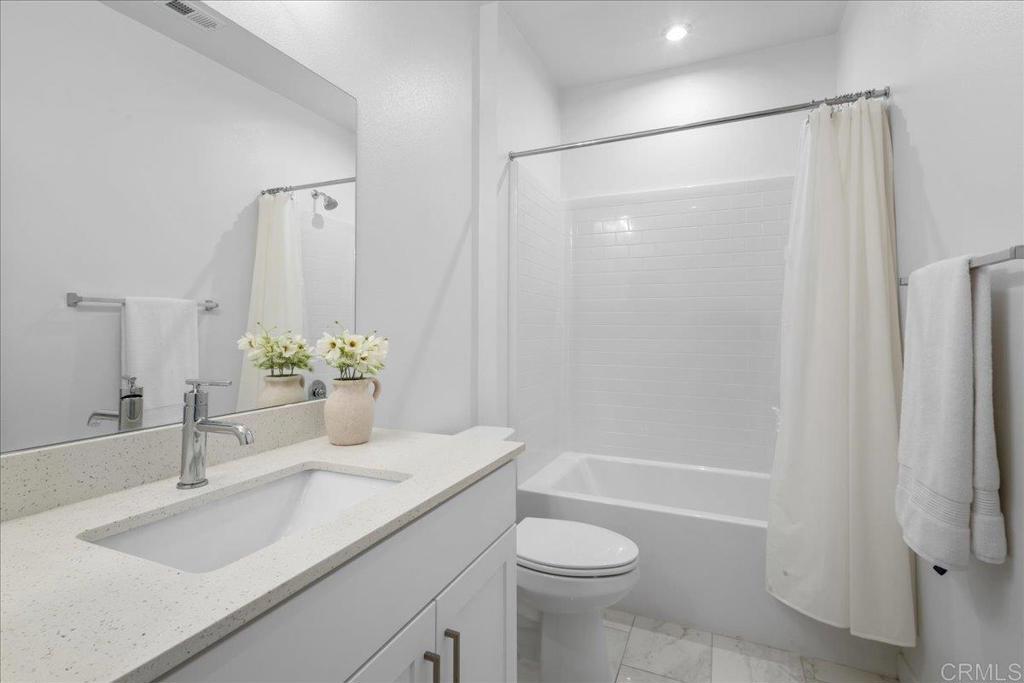 1709 Avenida Tealing Property Photo 23