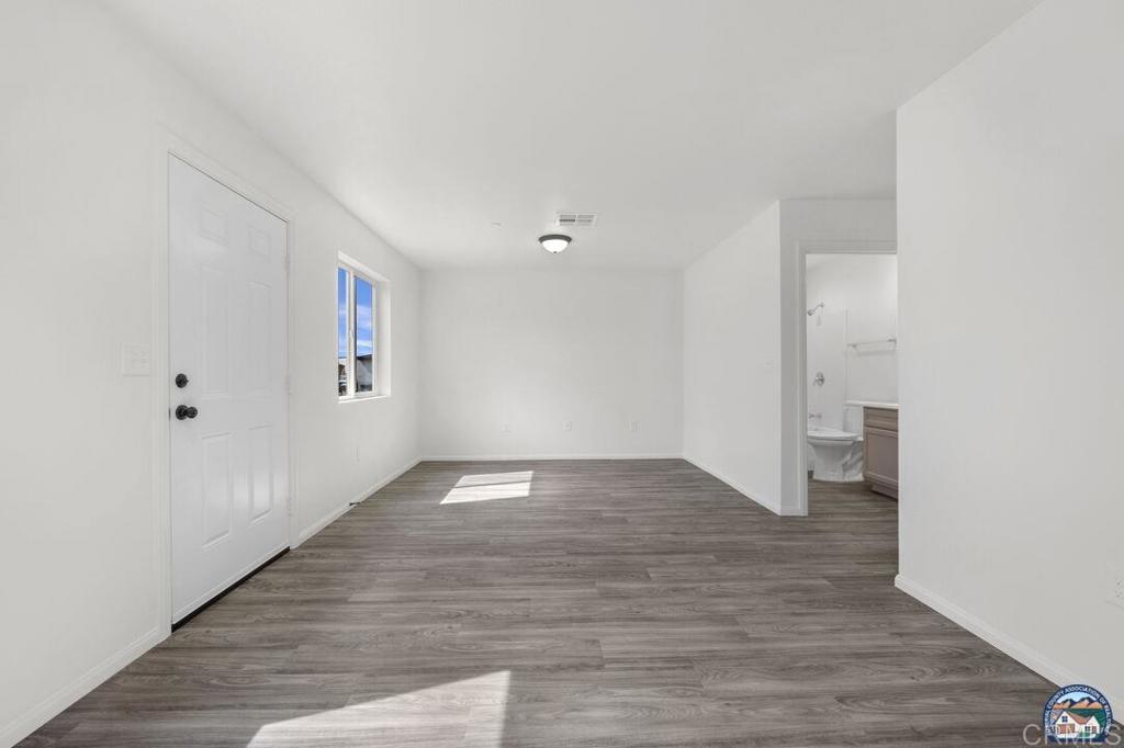 376 Heil Street 1 Property Photo 6