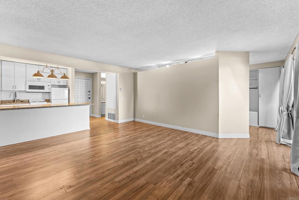 28661 Via Las Flores 306 Property Photo 6