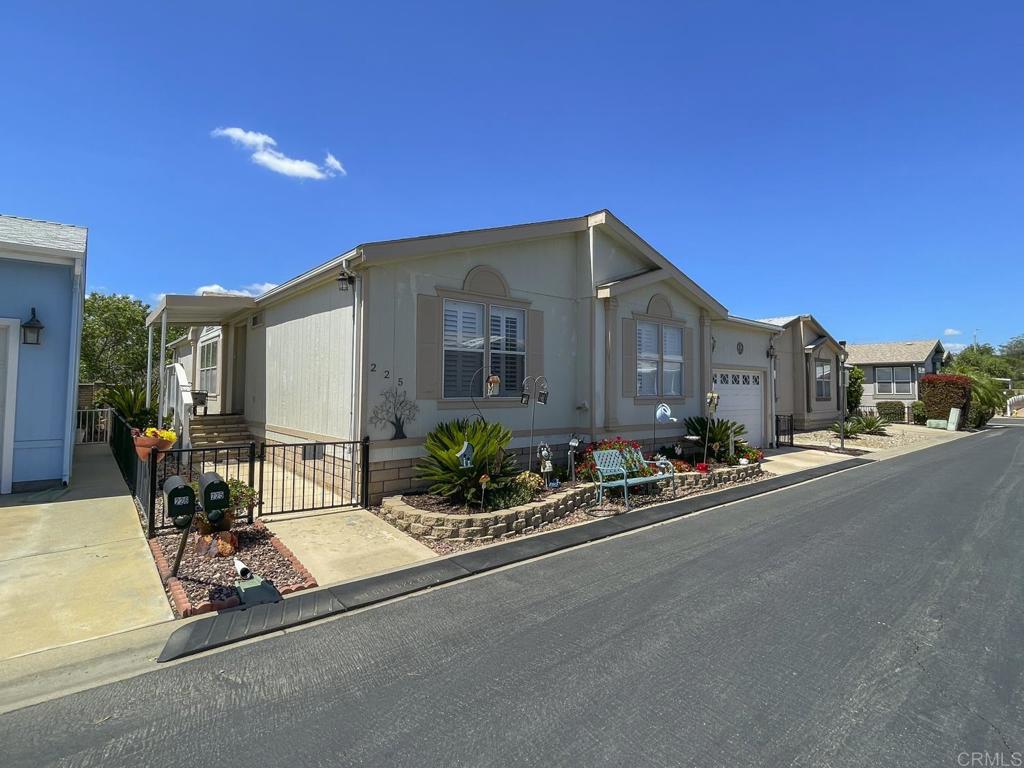 11851 Riverside Dr Spc 225 Property Photo 2