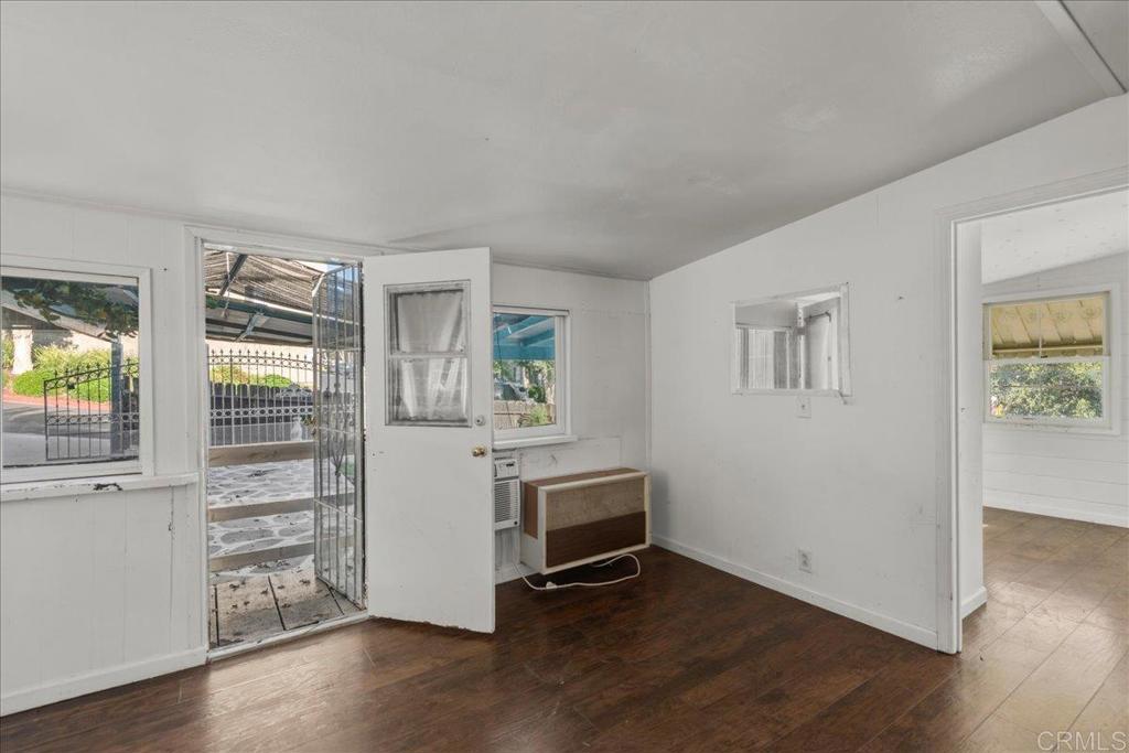 12830 Mapleview St Property Photo 7