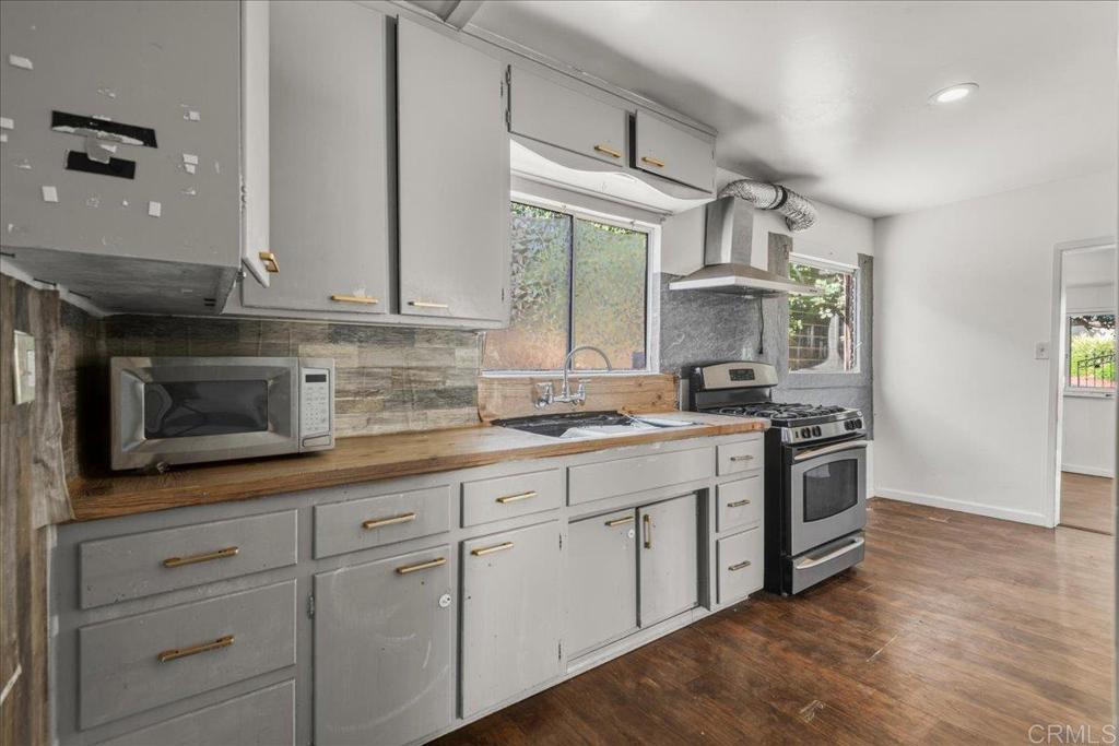 12830 Mapleview St Property Photo 14