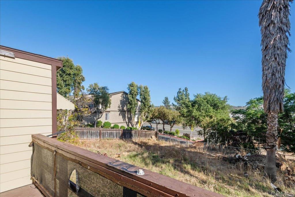 12830 Mapleview St Property Photo 18