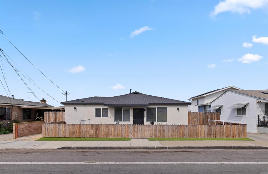 2624 Comstock Street Property Photo 1