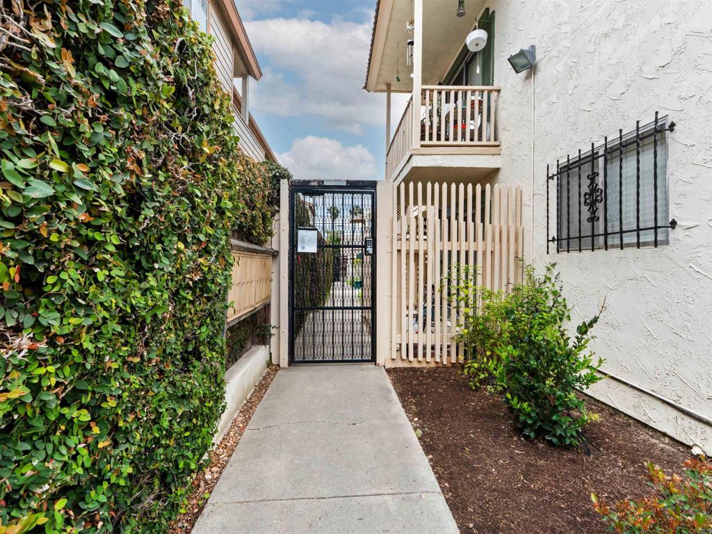 4522 Oregon Street Property Photo 4